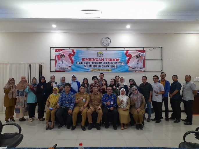 PENCEGAHAN DAN PENYELESAIAN PERSELISIHAN HUBUNGAN INDUSTRIAL, MOGOK KERJA, DAN PENUTUPAN PERUSAHAAN DI DAERAH KABUPATEN/KOTA