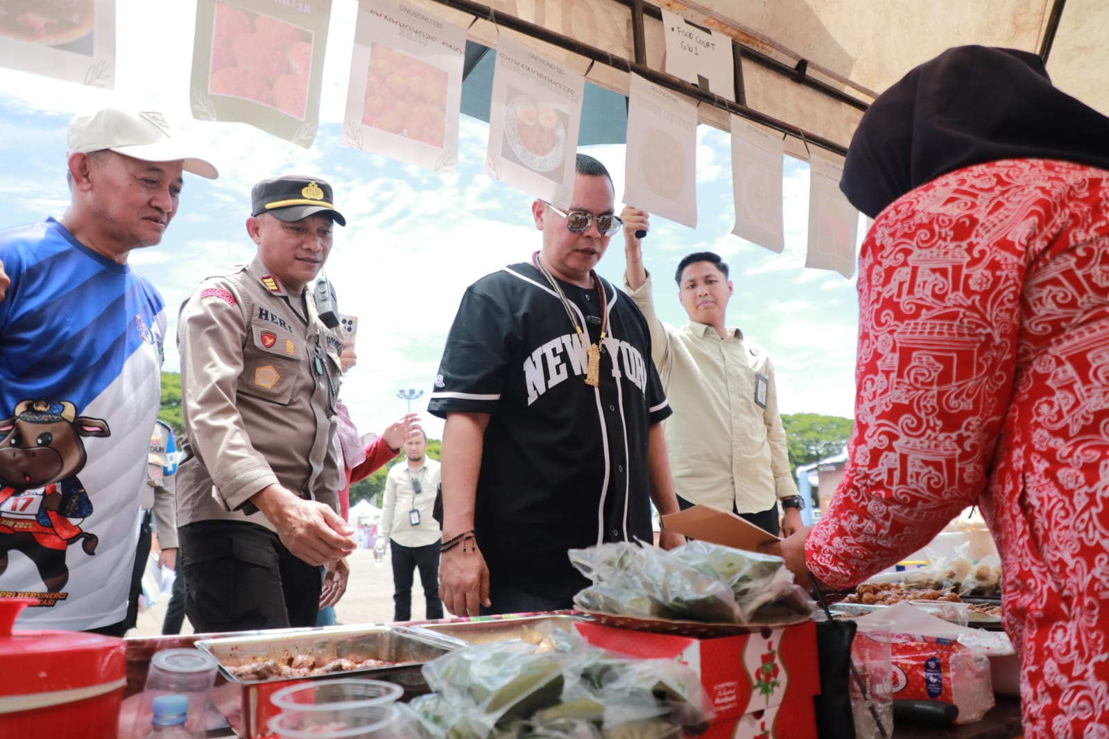 Dagangan UMKM Festival Kaibon Diborong Walikota Serang