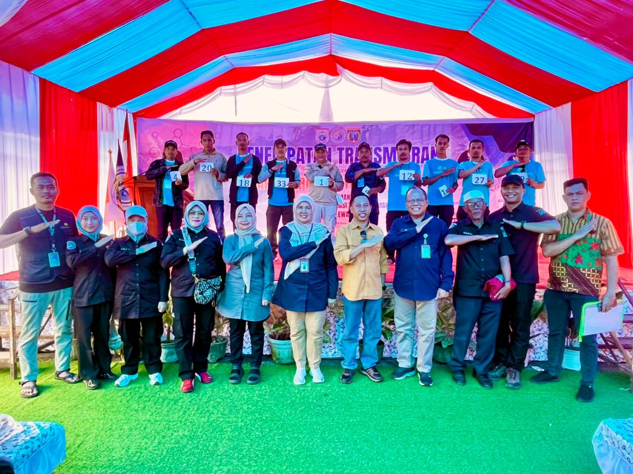 Disnakertrans Kota Serang Berangkatkan 32 Jiwa Transmigran ke Sulawesi Barat